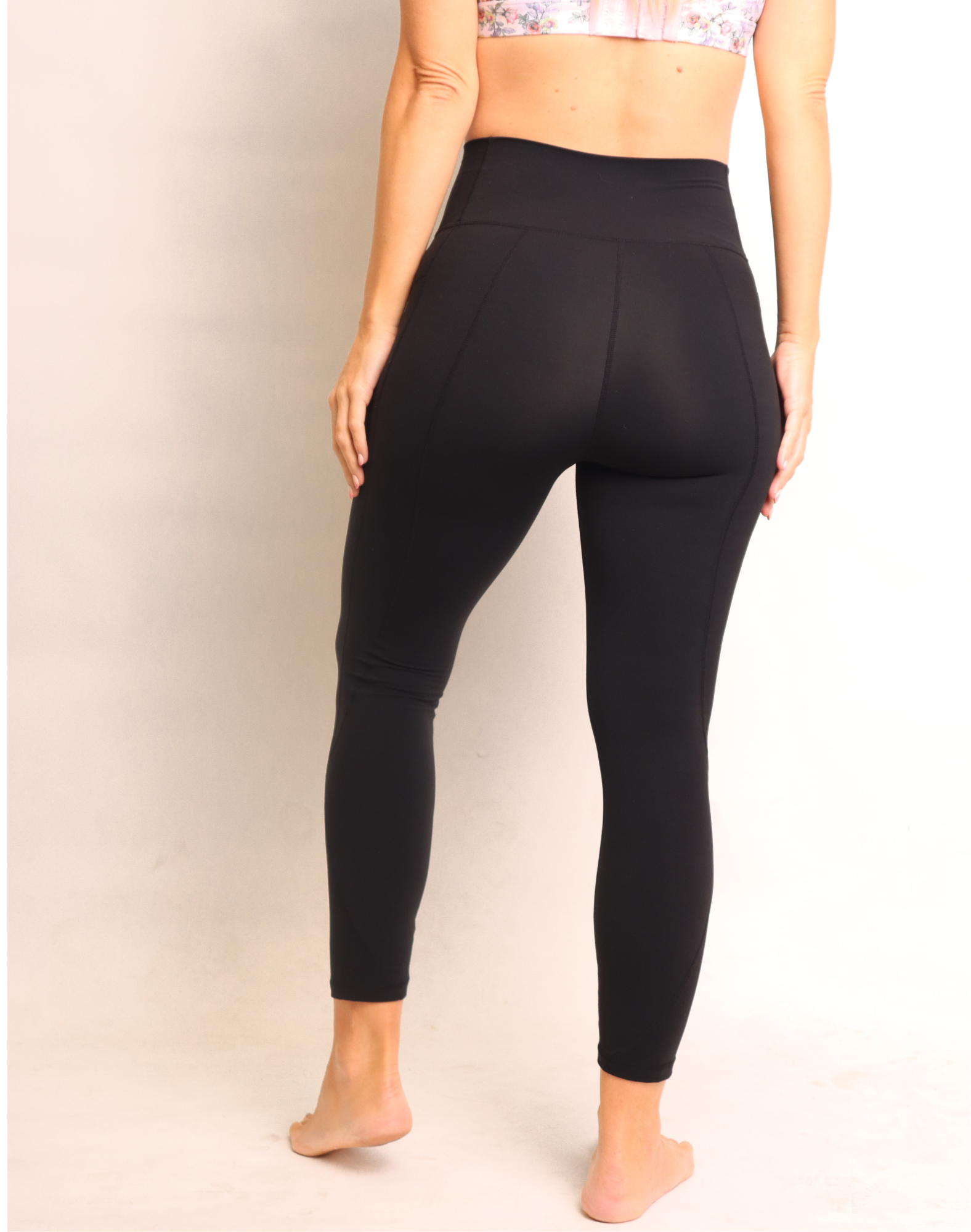 women's maternity tights with pockets in black